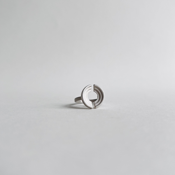 Round Window Ring - Image 2